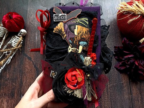 junkjournals Halloween in Wonderland junk journal Alice notebook handmade decorated