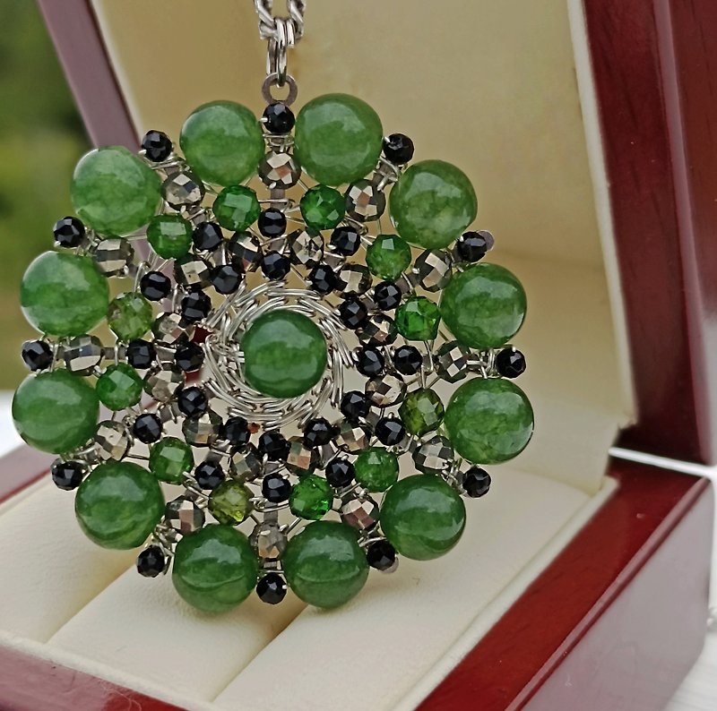 jewelry mandala pendant made of natural stones luxury for every woman - Necklaces - Gemstone Green