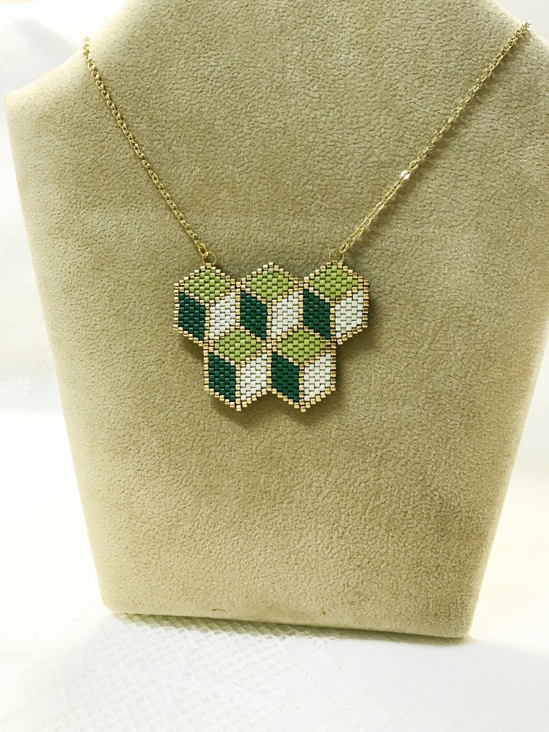 幾何系列：Little Green Cube Necklace (N1703JS) - 耳環/耳夾/耳骨夾 - 其他材質 綠色