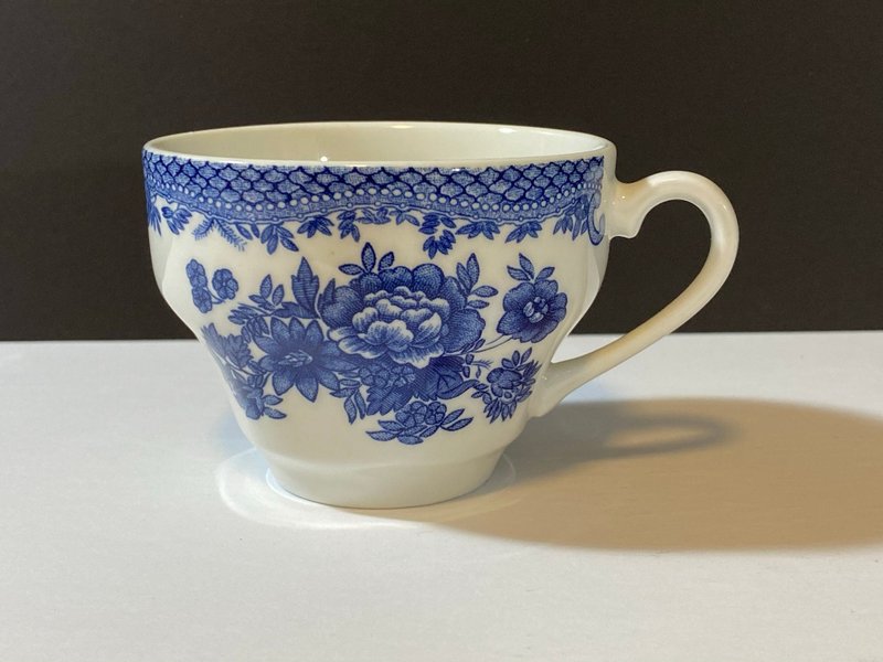 Glass Tea Coffee Cup, Decorated Cup,  Floral Pattern, Johnson Bros England 1883 - แก้ว - วัสดุอื่นๆ 