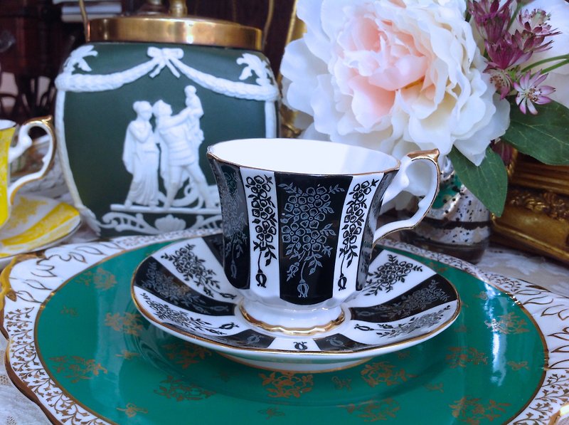 ♥ ♥ Annie crazy Antiquities British made black bone china cup painted flowers, romantic birthday tea mugs ~ ~ ~ inventory no signs of use - Teapots & Teacups - Porcelain Khaki