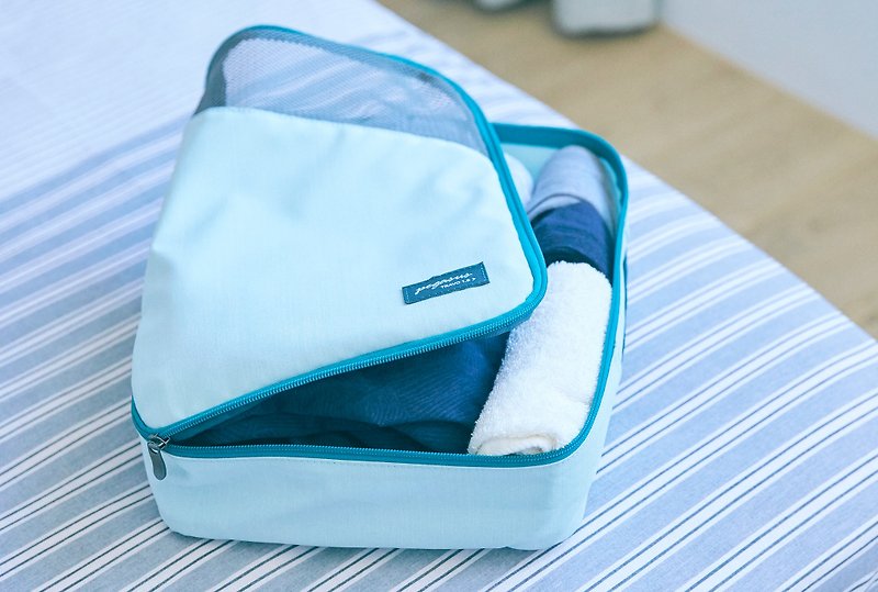 TRAVO 1.5 衣物收納袋 - 天使藍 - 化妝袋/收納袋 - 聚酯纖維 藍色