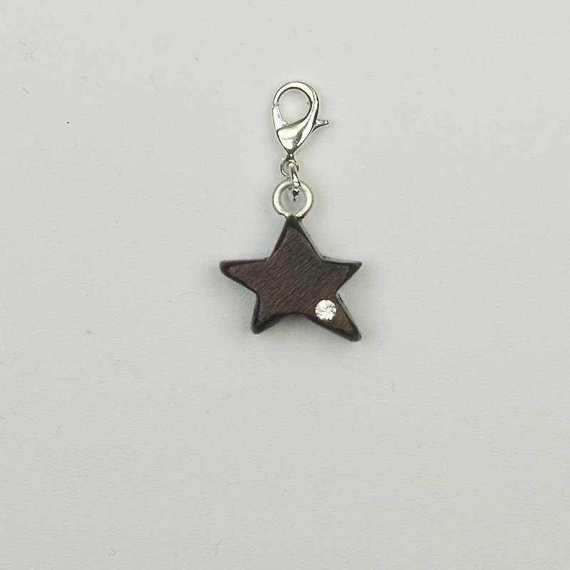 Star wooden charm - พวงกุญแจ - ไม้ สีนำ้ตาล