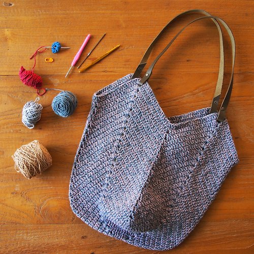 manyjoystudio Handmade Granny square crochet shopping bag mixs Blue Jeans and Light Purple