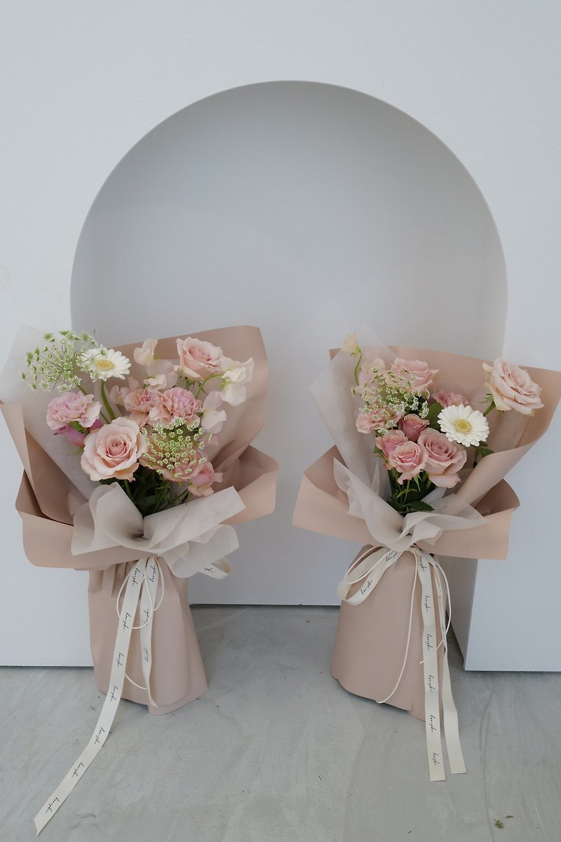 玫瑰裸粉色系花束 - 乾花/永生花 - 植物．花 粉紅色