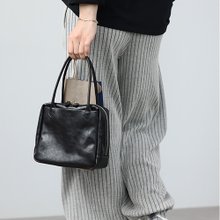 WynnBrowne『新品未使用』【本革】〈牛革〉トートバッグ WynnBrowne『新品未使用』【本革】〈牛革〉トートバッグ