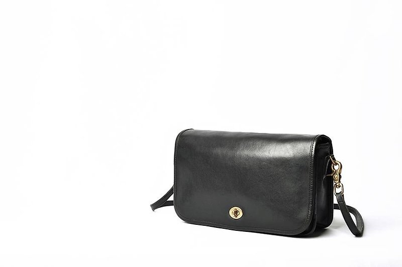 Antique Vintage Coach bag - Messenger Bags & Sling Bags - Genuine Leather Black