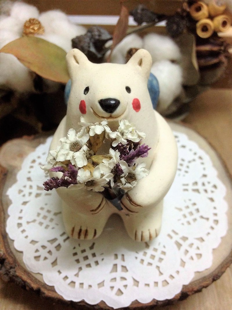 Standing card series-hand-painted small universe-hug a white bear - Pottery & Ceramics - Porcelain Multicolor