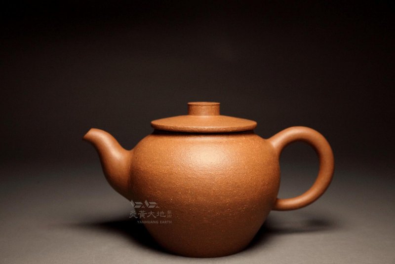 【鶯歌工藝製壺】龍山堂 鶯歌手拉胚 林冠憲 降坡泥 360cc Y21 - 茶壺/茶杯/茶具 - 陶 橘色