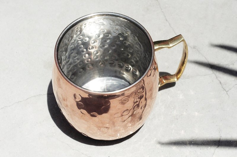 手工紅銅杯/復古手工紅銅咖啡杯/露營杯-敲打點點圓弧型馬克杯 - 咖啡杯 - 其他金屬 金色