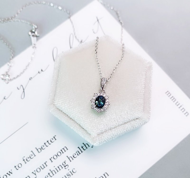So beautiful. Sapphire 4x5mm pure necklace. September birthstone - สร้อยคอ - เครื่องประดับพลอย สีน้ำเงิน