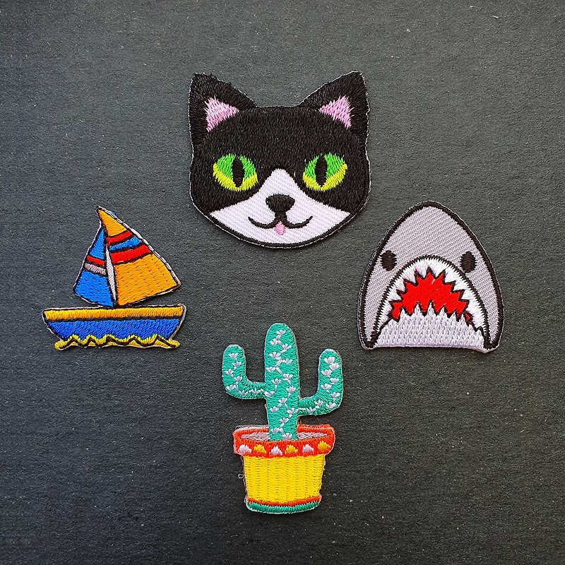 Size S :: IRONED-ON PATCHES EMBROIDERY PATCHES DIY