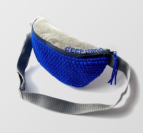 KatitoBags 腰包 钩编腰包 刺绣 Blue fanny pack Crocheted belt bag Embroidered waist bag Belt bag