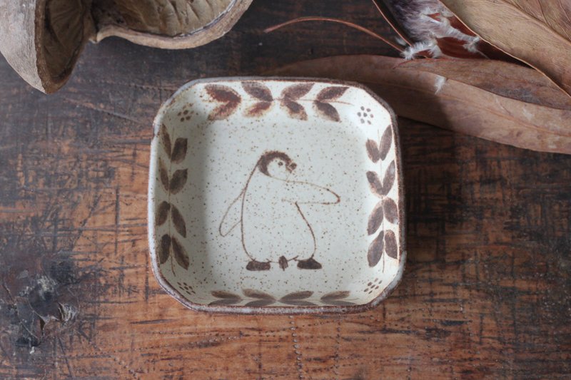 Tiny plate with Emperor penguin chick - Plates & Trays - Pottery Black