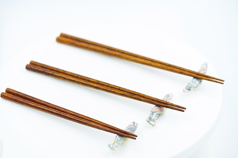[Mother's Day Gift Box] Customized laser engraving-lacquered tableware-natural tree lacquered wood hexagonal chopsticks - ตะเกียบ - ไม้ สีนำ้ตาล