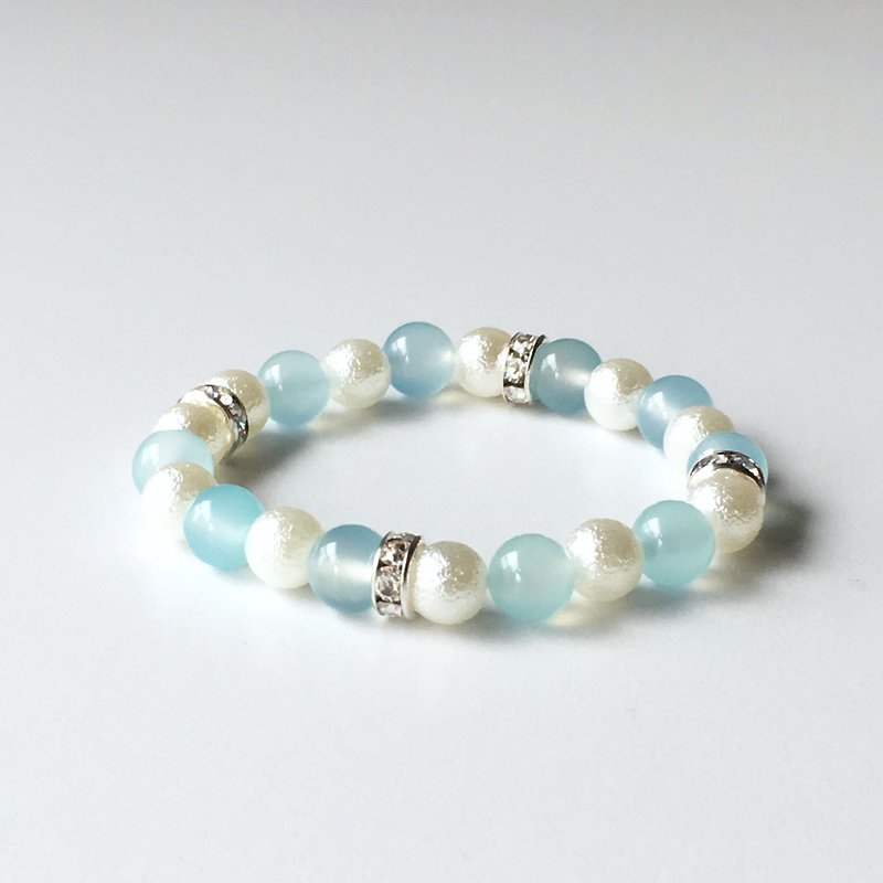 Sea Blue Chalcedony Bracelet when you want to become good at communication - Bracelets - Gemstone White