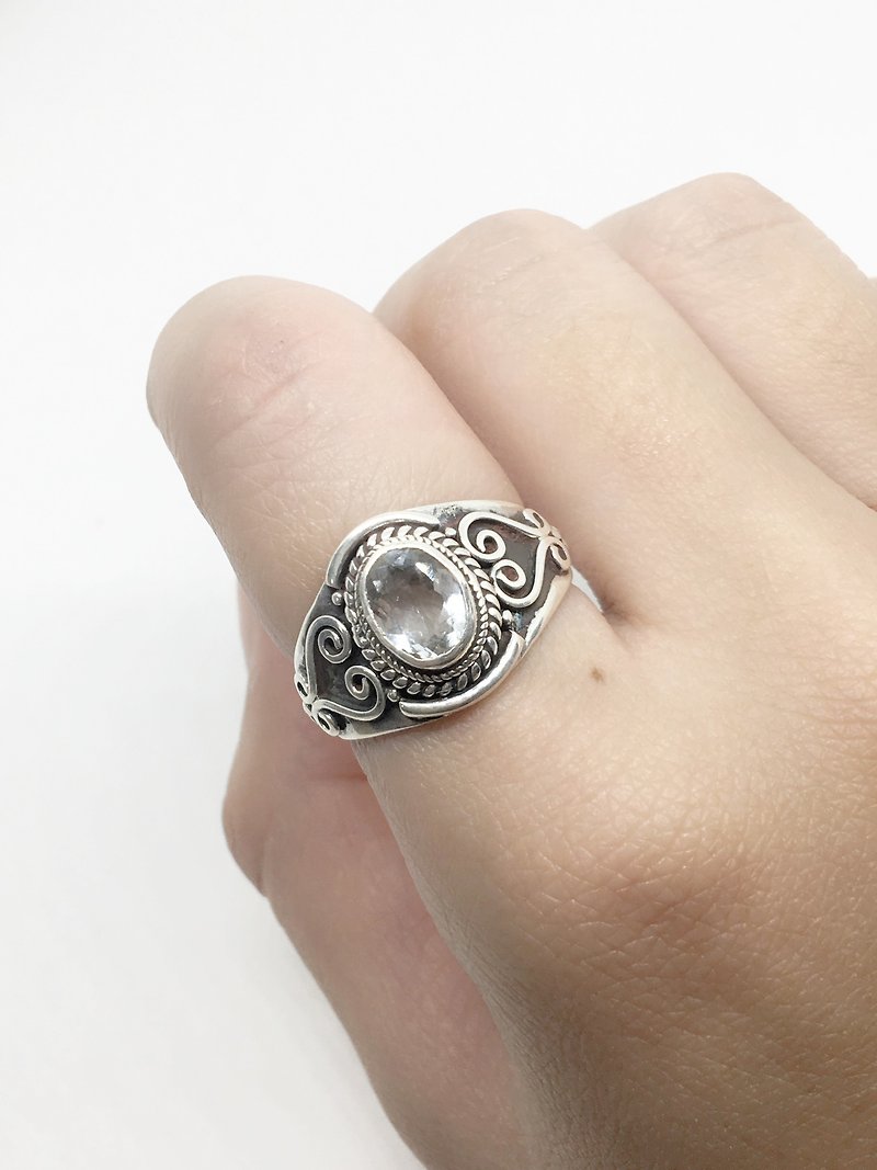 海藍寶石925純銀典雅異國風格戒指 尼泊爾手工鑲嵌製作(款式2) - 戒指 - 寶石 銀色
