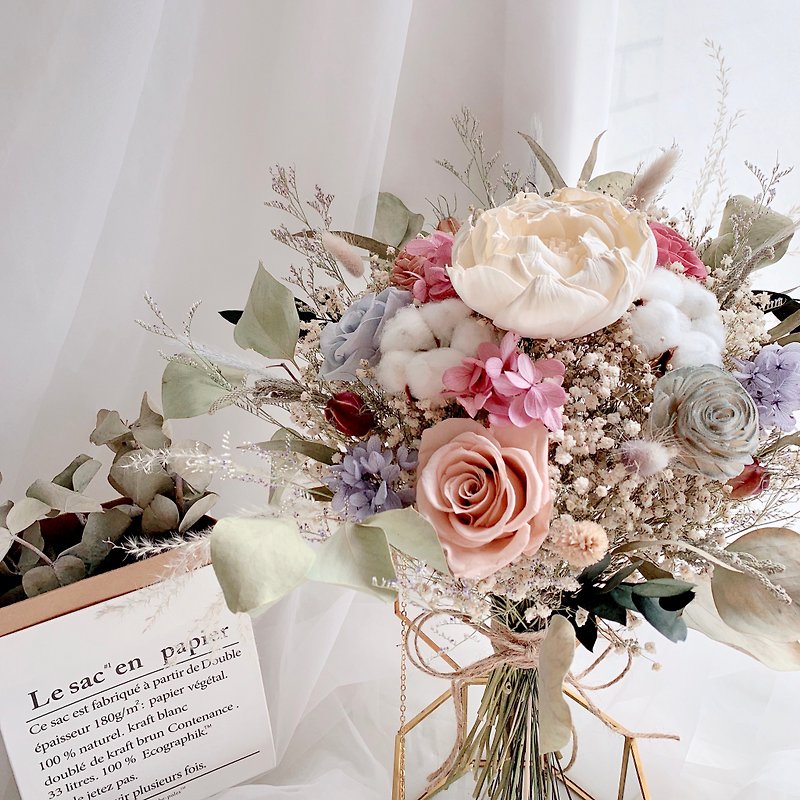 Bridal Preserved-flower Bouquet - ช่อดอกไม้แห้ง - พืช/ดอกไม้ 