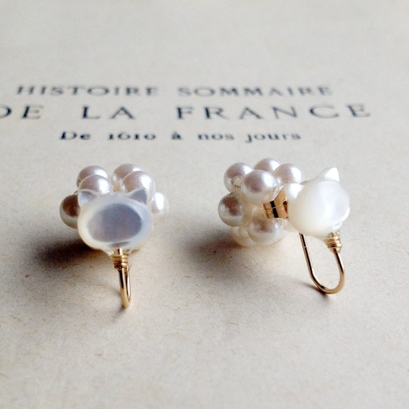 14 kgf high quality white butterfly shell cat x vintage pearl back catch earring OR ear clip - Earrings & Clip-ons - Gemstone White