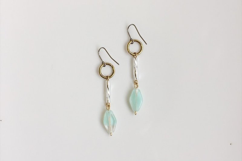 little indian simple pearl earrings brass molding - ต่างหู - โลหะ สีน้ำเงิน