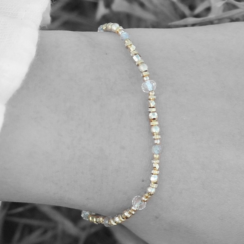 Full month. Natural ore bracelet bracelet Labradorite ice cracked white crystal 18K gold-plated pure copper - Bracelets - Gemstone Gold