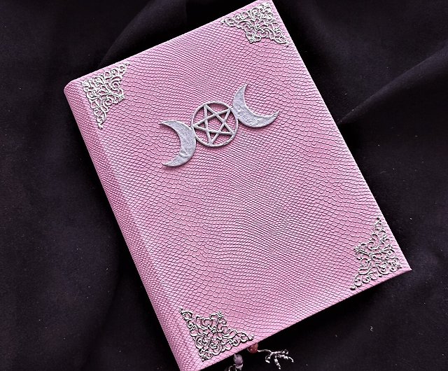 New witch spell book Witchcraft grimoire journal with text Wicca begginer  book - Shop junkjournals Notebooks & Journals - Pinkoi