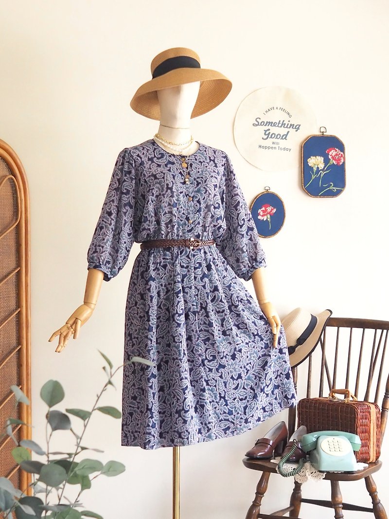 VINTAGE size M-L Navy & gray color, floral pattern, batik style - One Piece Dresses - Polyester Blue