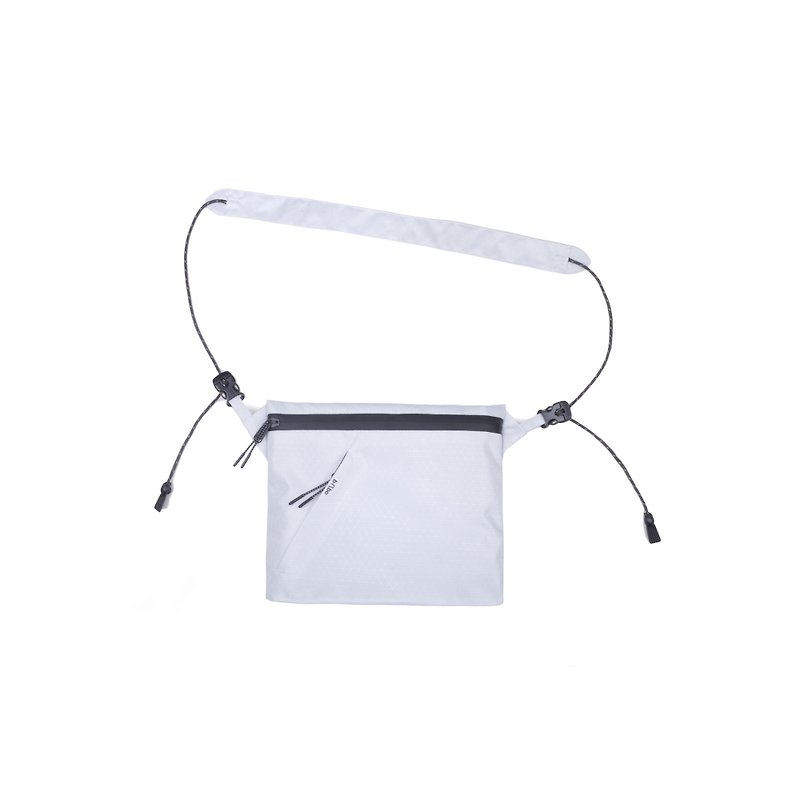 oqLiq-Project 06.2-River sacoche bag (White) - กระเป๋าแมสเซนเจอร์ - ไฟเบอร์อื่นๆ ขาว