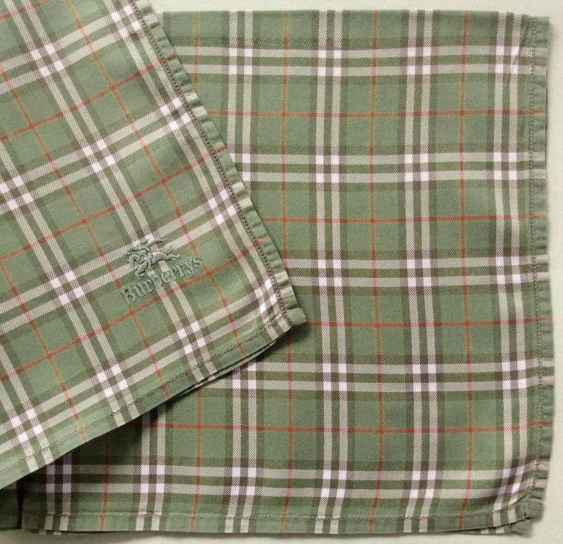 Burberry Vintage Handkerchief Green Check 17.5 x 17 inches - 手帕 - 棉．麻 卡其色