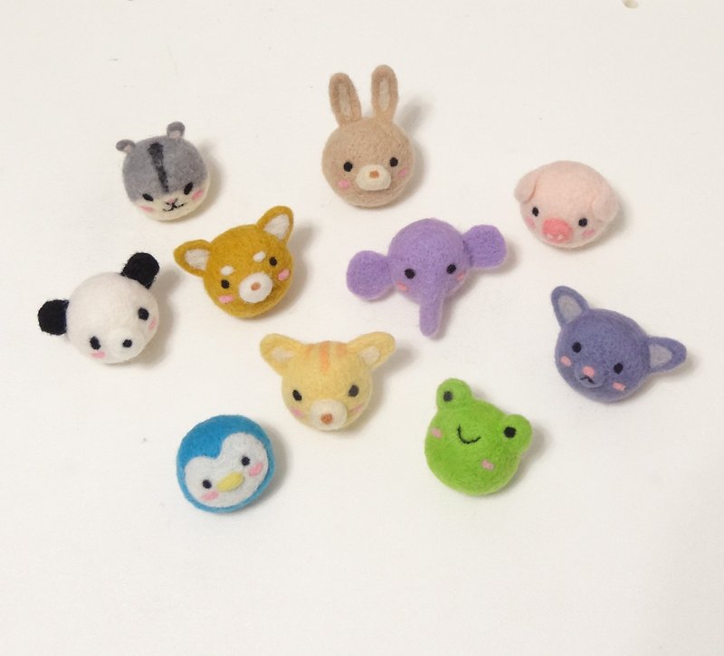 Shy animals-Wool felt  (Safety pin) - Items for Display - Wool Multicolor