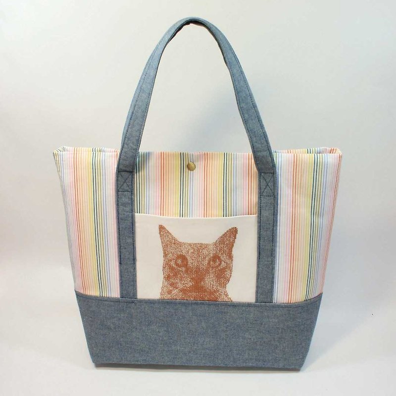 Embroidered big tote bag 01--cat head - Messenger Bags & Sling Bags - Cotton & Hemp Blue