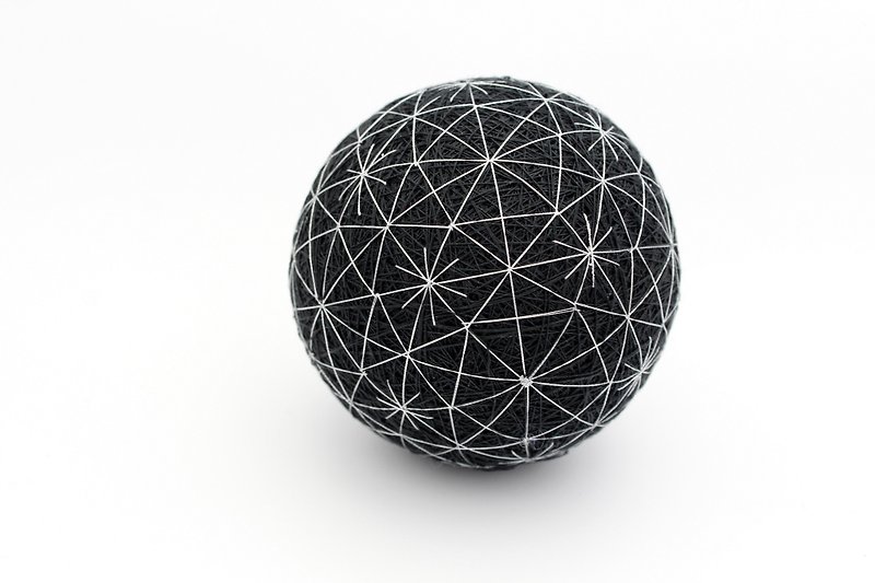 Black Temari ball 9cm - ของวางตกแต่ง - ผ้าฝ้าย/ผ้าลินิน สีดำ