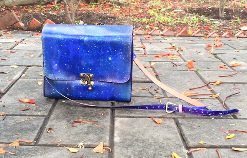 Classical crossbody vegetable tanned leather bag - Starry night  - Messenger Bags & Sling Bags - Genuine Leather Blue