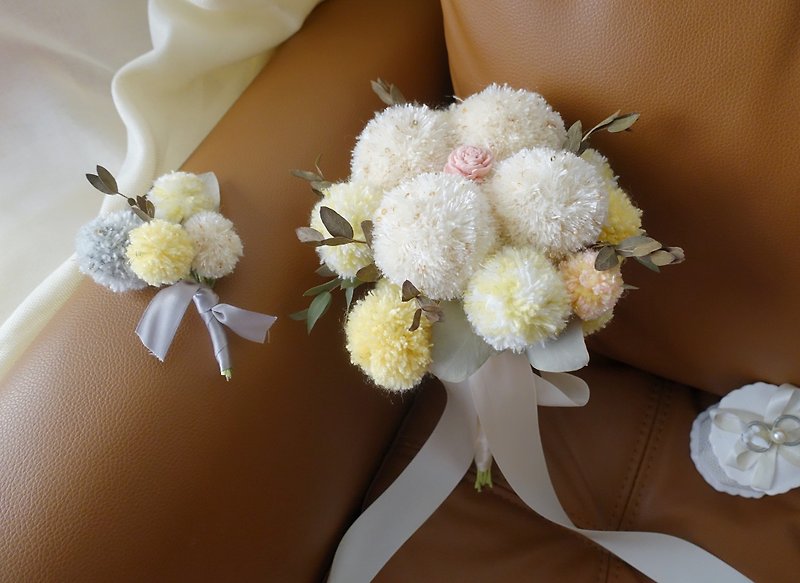 British minimalist outdoor wedding/hair ball bouquet dry bouquet/wedding shooting arrangement/wedding custom-made brooch - Dried Flowers & Bouquets - Other Materials Yellow