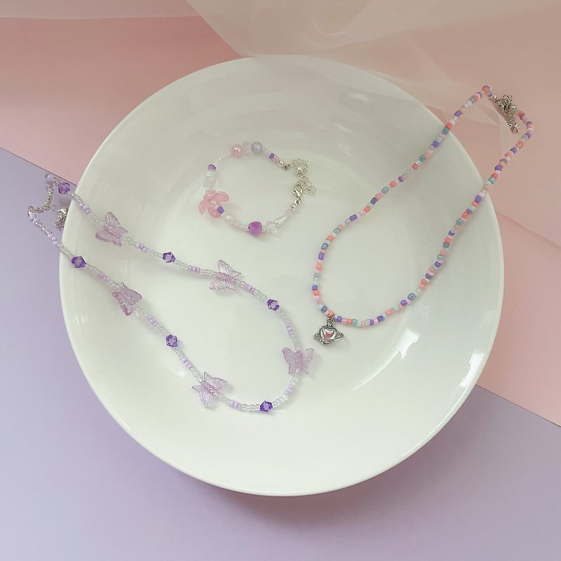 Lovely Flower Butterfly Purple Beaded Necklace and Bracelet - สร้อยคอ - พลาสติก สีม่วง