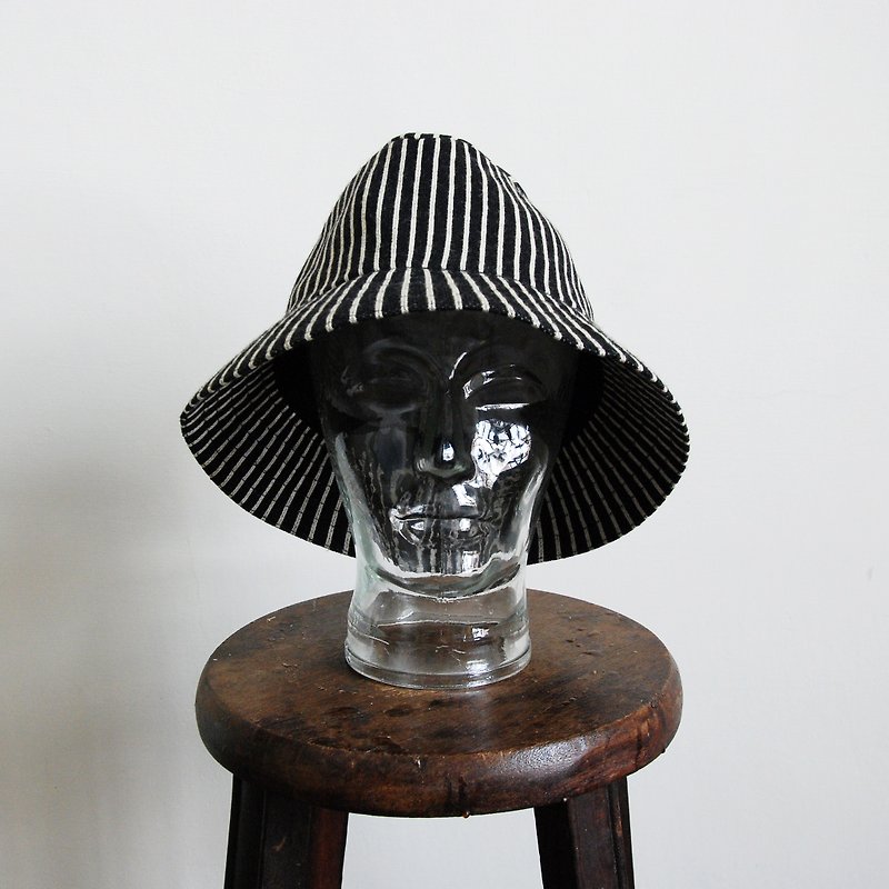 Pumpkin Vintage. Ancient striped hat - หมวก - วัสดุอื่นๆ 
