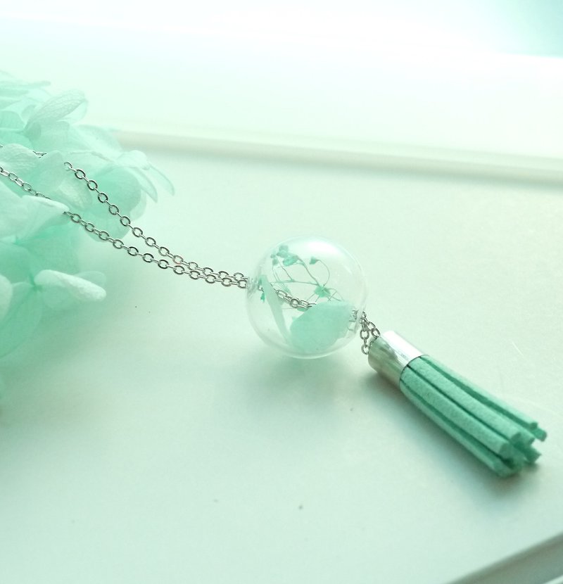Geometric ball mint green glass bead necklace jewelry original handmade necklace rhodium-plated copper chain Beads Ball Necklace Mint Green Free Shipping - สร้อยติดคอ - วัสดุอื่นๆ สีเขียว