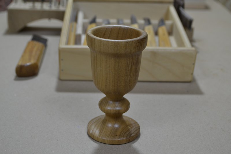 Handmade Elm Wood Egg Cup Holder Kitchen Decor Tableware - แก้วมัค/แก้วกาแฟ - ไม้ สีนำ้ตาล