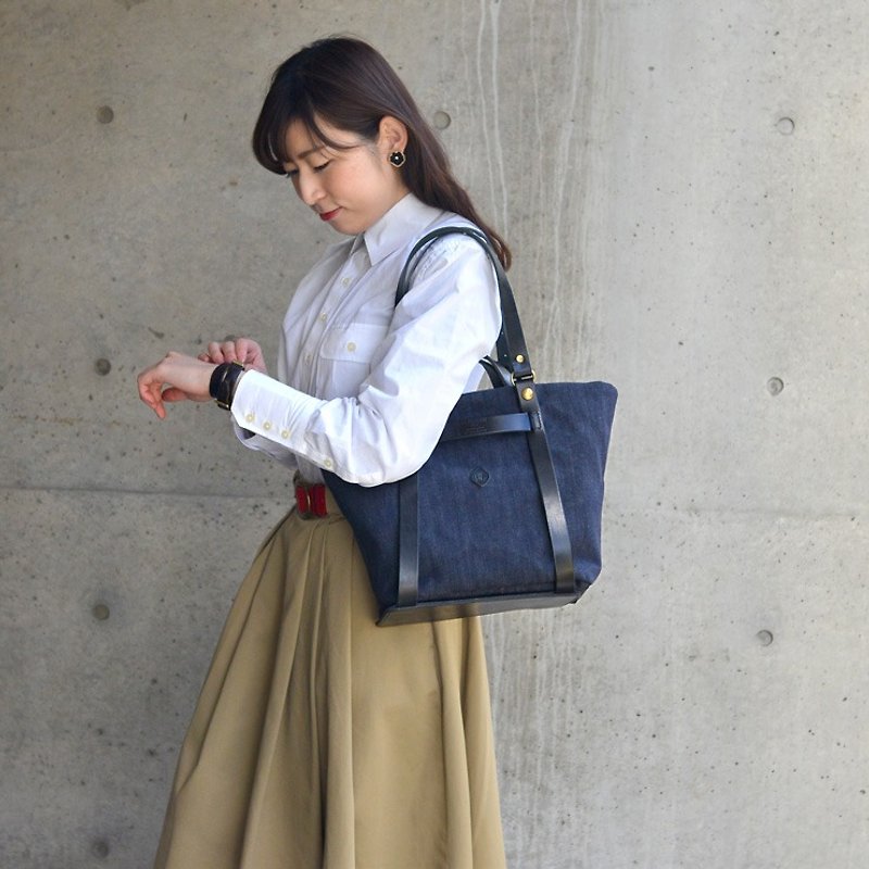 雜誌設計款  丹寧大容量簡約手提包/肩背包Made in Japan by CLEDRAN - 手提包/手提袋 - 真皮 藍色