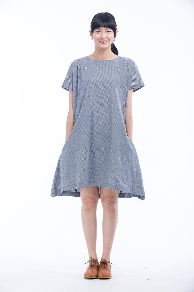 晴れた正方形の襟のドレス手織りパラグライダー - 空は灰色であります - ワンピース - コットン・麻 多色