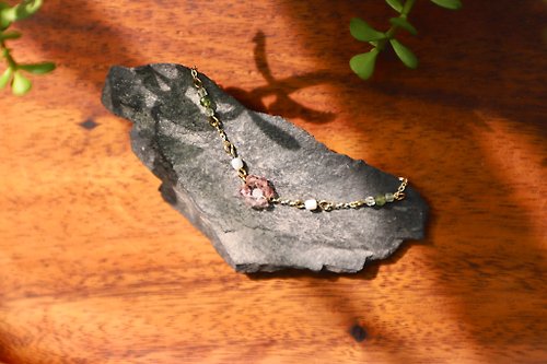 Jewelry For Joy 草莓晶小花朵手鏈