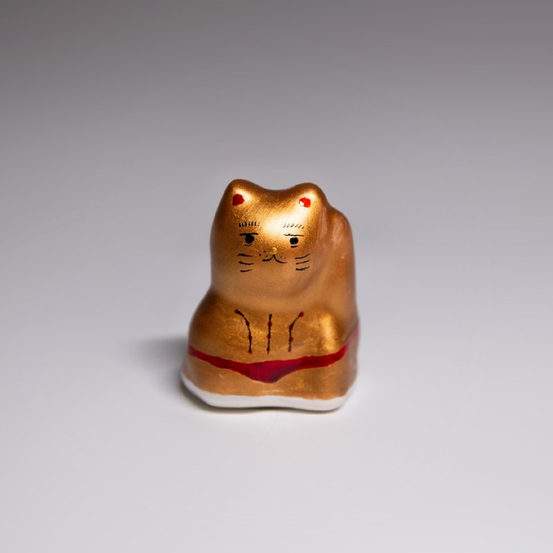 街頭開運招財貓-經絡小銅喵 - 擺飾/家飾品 - 陶 白色