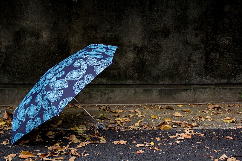 UrbaneUmbrella Titanium Umbrella Tri-fold Amoeba Printed Umbrella-Dark Blue - Umbrellas & Rain Gear - Polyester Blue