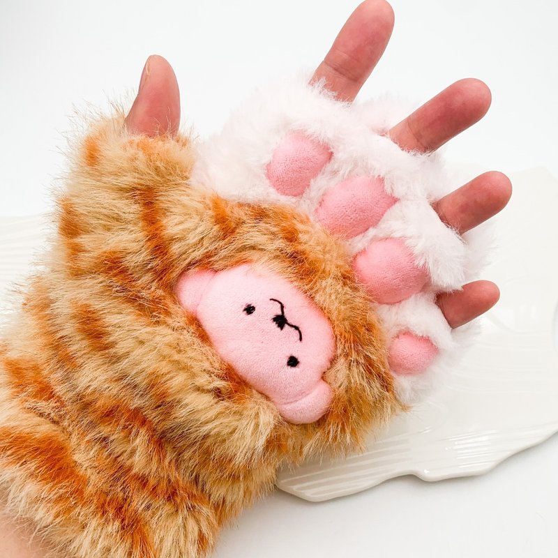 Orange Tabby Cat Paw Gloves  Sewing Kit - ถุงมือ - ผ้าฝ้าย/ผ้าลินิน สึชมพู