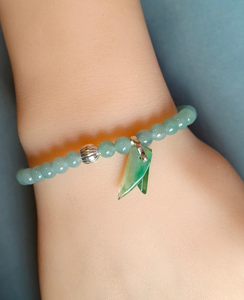 Silent Blade Guardian | Burmese Jade Leaf Bracelet | Auspicious Fortune & Protection, Endless Vitality - สร้อยข้อมือ - หยก สีน้ำเงิน