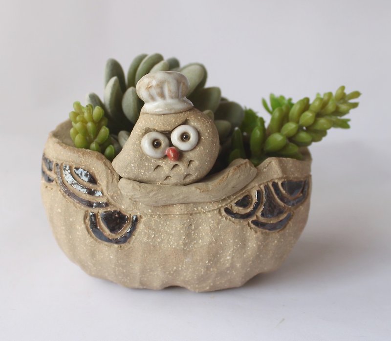 Yoshino Eagle -013│ [chef Hawk] owl hand-made pottery succulent plant healing chef - ตกแต่งต้นไม้ - ดินเผา 