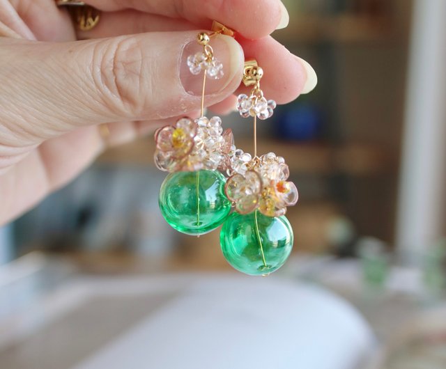 ガラスフラワーアクセサリー - ショップ Hachi ピアス