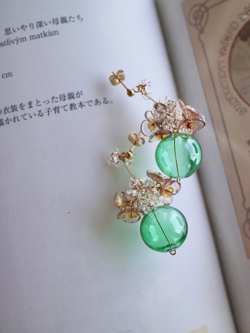 ガラスフラワーアクセサリー - ショップ Hachi ピアス・イヤリング