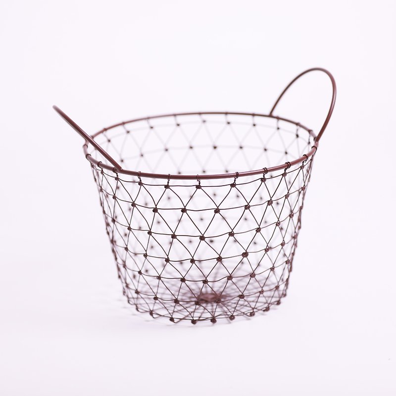 Long cylinder storage basket-fair trade - กล่องเก็บของ - โลหะ สีนำ้ตาล