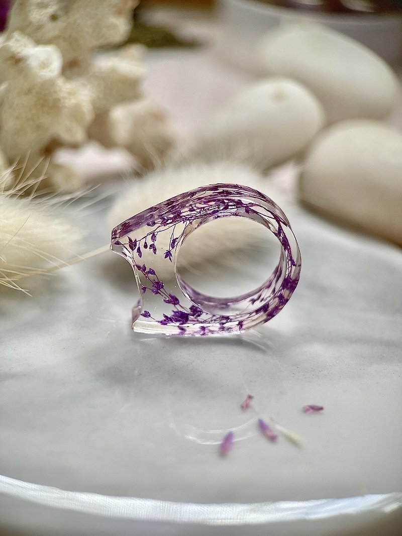 Purple flower ring,Resin ring,Resin Jewelry,Cat ears - 戒指 - 植物．花 紫色